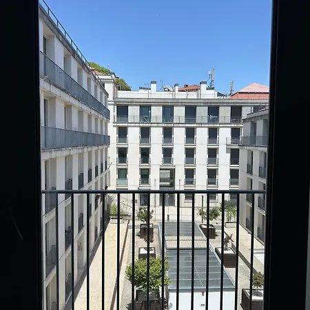 2 Bedroom Near Graca-alfama-baixa-rossio With Private Parking Lisbon