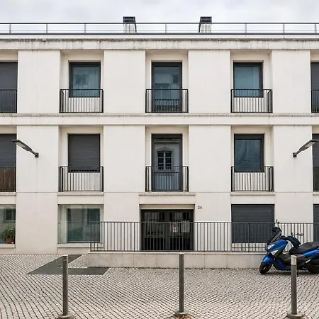Apartment 2 Bedroom Near Graca-alfama-baixa-rossio With Private Parking