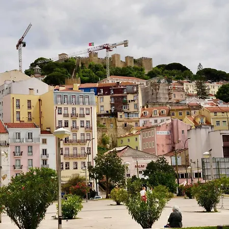 2 Bedroom Near Graca-alfama-baixa-rossio With Private Parking * Lisbon