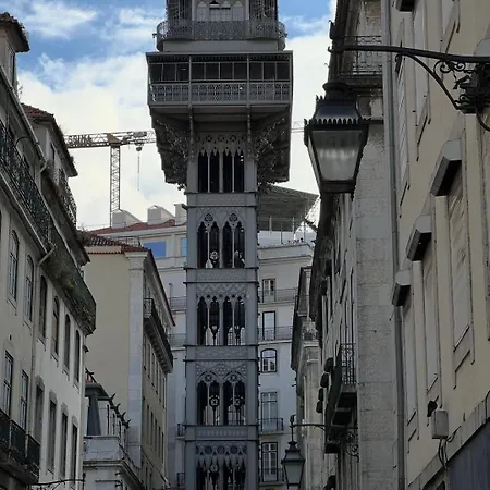 2 Bedroom Near Graca-alfama-baixa-rossio With Private Parking *