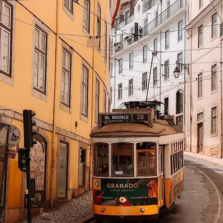 2 Bedroom Near Graca-alfama-baixa-rossio With Private Parking *